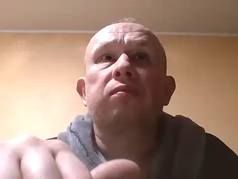 Snapshot of X46x chatting on 09-27-25, 07:08 X46x online show from 09-27-25, 07:08