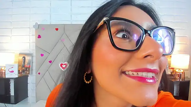 Isis Osman online show from 02-19-25, 11:57