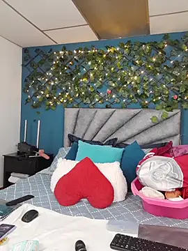 Grey Lorenz11 online show from 02-24-26, 09:18