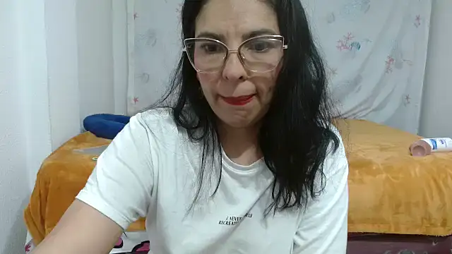 anybellucci43 online show from 03-16-25, 03:47