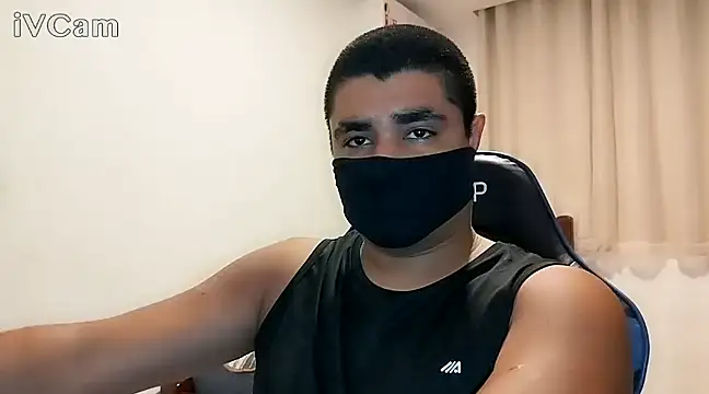 Snapshot of LeoPutaria chatting on 01-01-25, 01:05 LeoPutaria online show from 01-01-25, 01:05