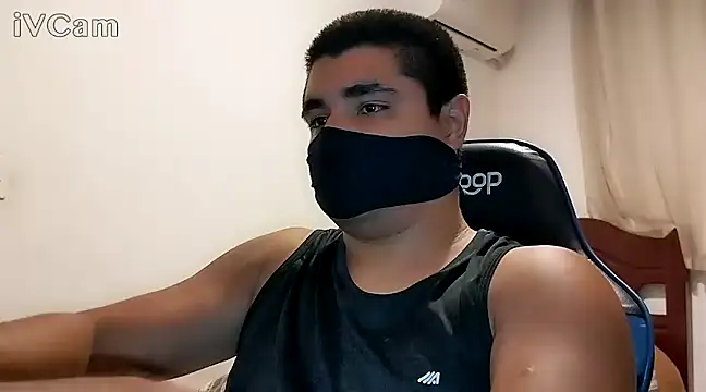 Snapshot of LeoPutaria chatting on 01-08-25, 09:12 LeoPutaria online show from 01-08-25, 09:12