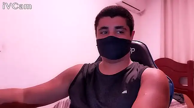 Snapshot of LeoPutaria chatting on 01-29-25, 10:01 LeoPutaria online show from 01-29-25, 10:01