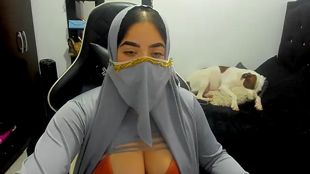 janna isa online show from 10-18-25, 10:10