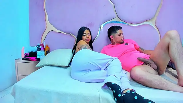 MelissaAndZeuss online show from 12-23-24, 06:44