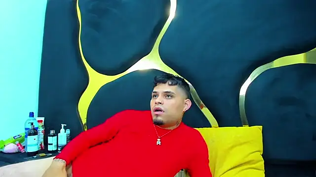 MelissaAndZeuss online show from 10-11-25, 05:17