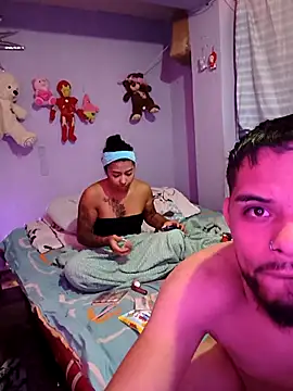 MelissaAndZeuss online show from 04-22-26, 02:07