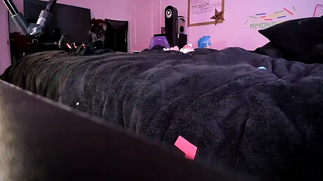 Midnightrose11 online show from 01-10-25, 12:04