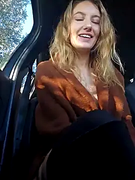 Snapshot of Luxymin34 chatting on 02-06-25, 09:32 Luxymin34 online show from 02-06-25, 09:32