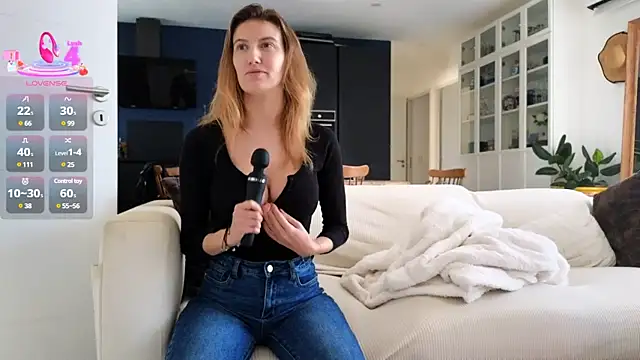 Snapshot of Luxymin34 chatting on 02-28-25, 03:37 Luxymin34 online show from 02-28-25, 03:37