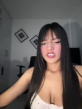 Dulceeany online show from 10-27-25, 02:26