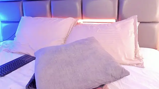 SpicySugar  online show from 04-21-26, 01:42