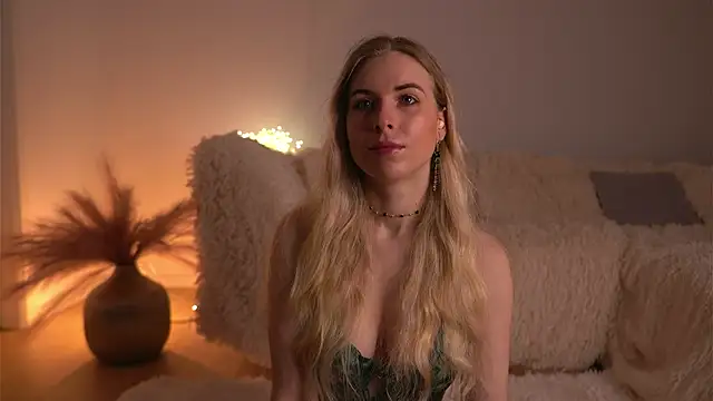 lorrie love story online show from 03-17-26, 09:34