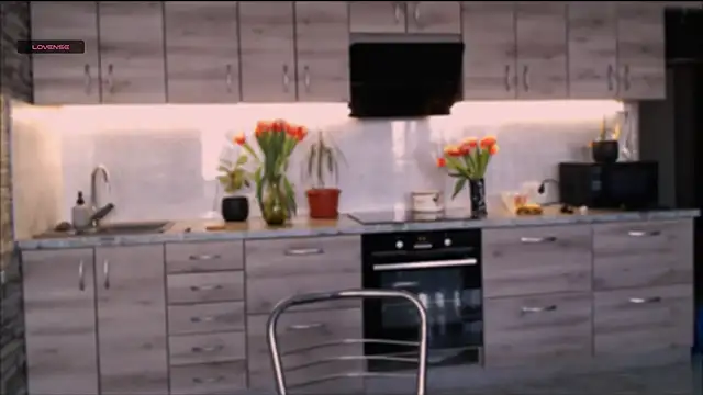    art online show from 03-09-25, 02:43