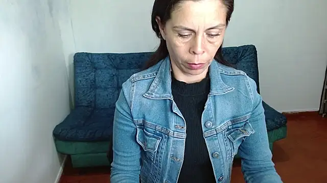 Marilyn xxxx online show from 10-03-25, 06:38