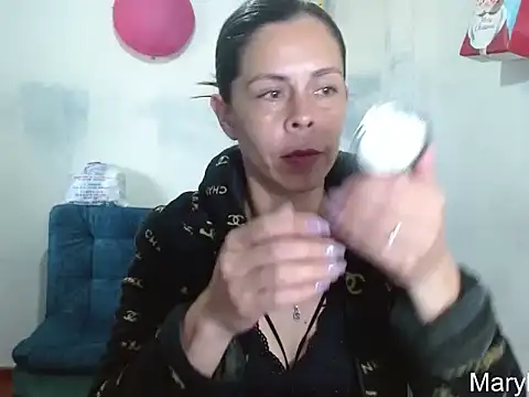 Snapshot of Marilyn_xxxx chatting on 05-07-26, 06:46 Marilyn xxxx online show from 05-07-26, 06:46