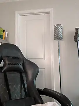 butterflybootyy online show from 04-29-26, 05:30