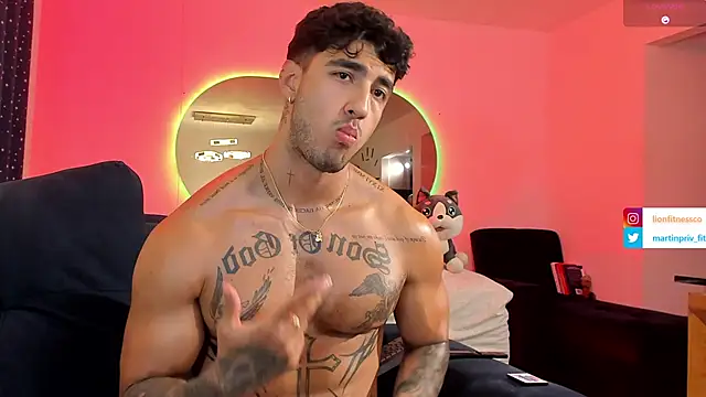 Snapshot of JACOB_MARTINS chatting on 02-21-25, 03:23 JACOB MARTINS online show from 02-21-25, 03:23