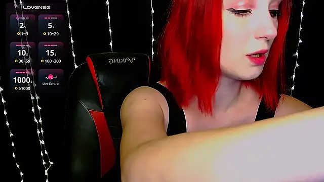 Snapshot of AgathaNoxe chatting on 01-29-25, 10:01 AgathaNoxe online show from 01-29-25, 10:01