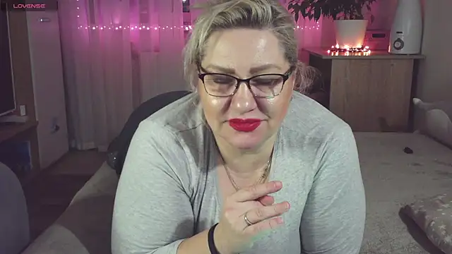 AngelinaGlam online show from 02-07-25, 03:08