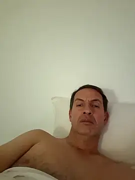 Snapshot of bagoulo chatting on 10-30-25, 10:43 bagoulo online show from 10-30-25, 10:43