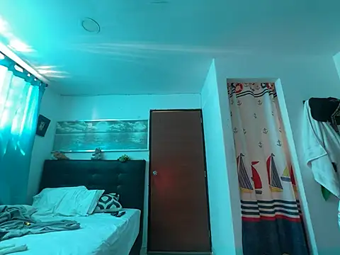 Snapshot of ganosex chatting on 05-09-26, 03:28 ganosex online show from 05-09-26, 03:28