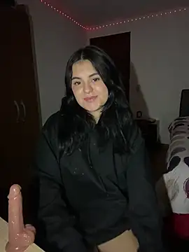 Snapshot of emiliaharper408 chatting on 03-07-25, 07:41 emiliaharper408 online show from 03-07-25, 07:41