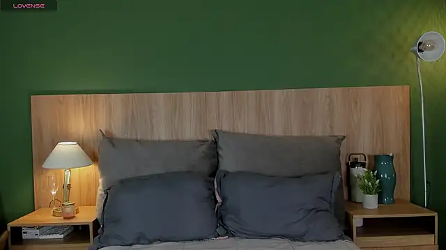ariana rosse   online show from 06-11-26, 01:20