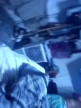 Snapshot of SINUECASTILLO chatting on 02-04-25, 10:21 SINUECASTILLO online show from 02-04-25, 10:21