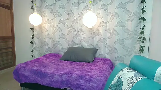 Mya paris online show from 01-30-25, 04:37