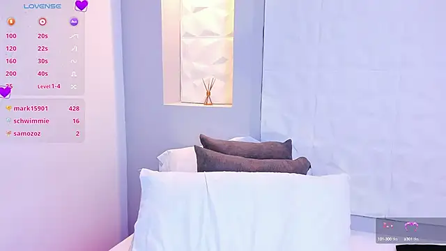 EmilyRouss  online show from 02-25-25, 01:30