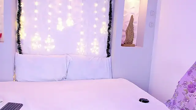 EmilyRouss  online show from 12-03-25, 07:12