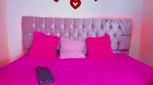 Snapshot of Cristal_moon1 chatting on 12-26-24, 09:58 Cristal moon1 online show from 12-26-24, 09:58