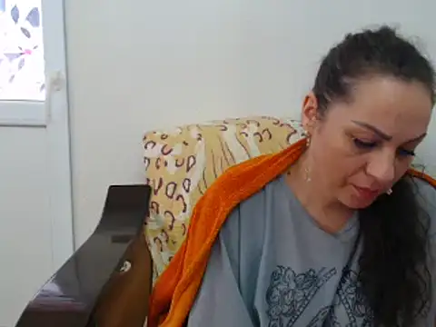 Snapshot of MissElla chatting on 03-02-25, 08:59 MissElla online show from 03-02-25, 08:59