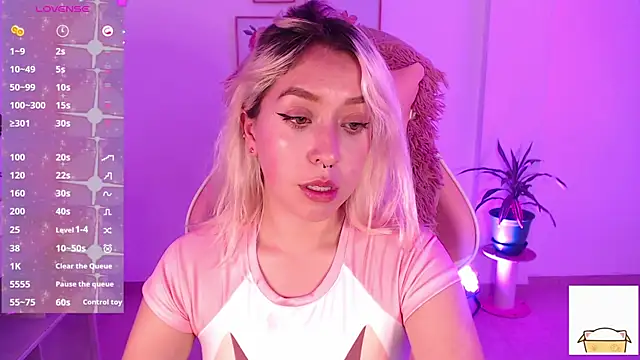 Snapshot of Dahlia__espresso chatting on 02-06-25, 09:06 Dahlia espresso online show from 02-06-25, 09:06