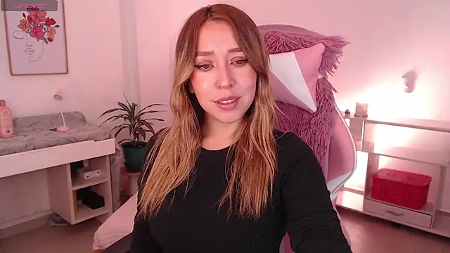 Snapshot of Dahlia__espresso chatting on 10-21-25, 06:30 Dahlia espresso online show from 10-21-25, 06:30