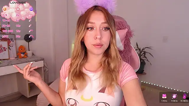 Snapshot of Dahlia__espresso chatting on 11-18-25, 06:56 Dahlia espresso online show from 11-18-25, 06:56