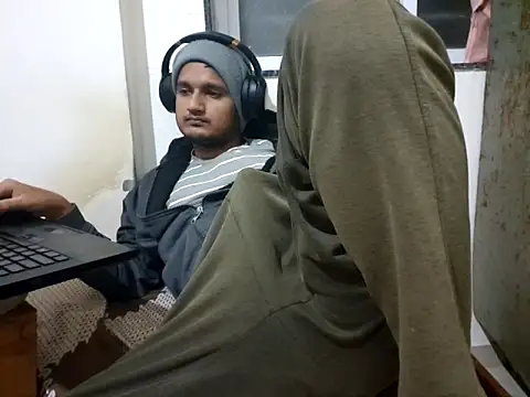 Jonrobinso online show from 11-30-25, 05:39