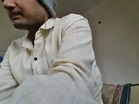 Jonrobinso online show from 12-21-25, 04:41