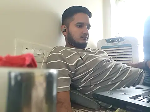 Jonrobinso online show from 06-22-26, 04:42
