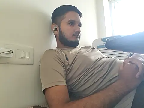 Jonrobinso online show from 06-29-26, 04:19