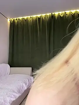 LoveLuna  online show from 02-05-26, 08:02