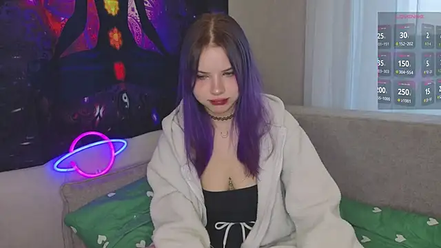 EvelyynLopez online show from 09-25-25, 04:05