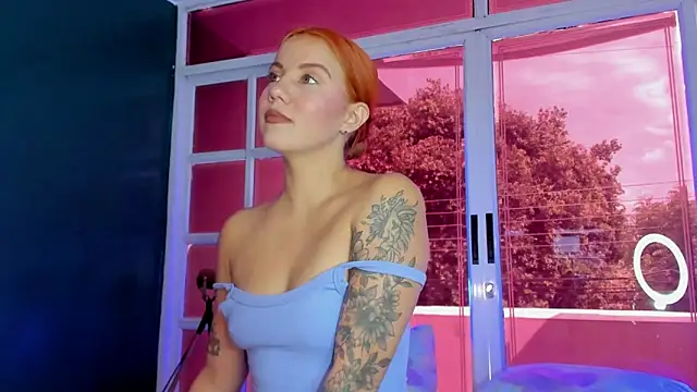 MelaniieRoux online show from 04-06-26, 07:37