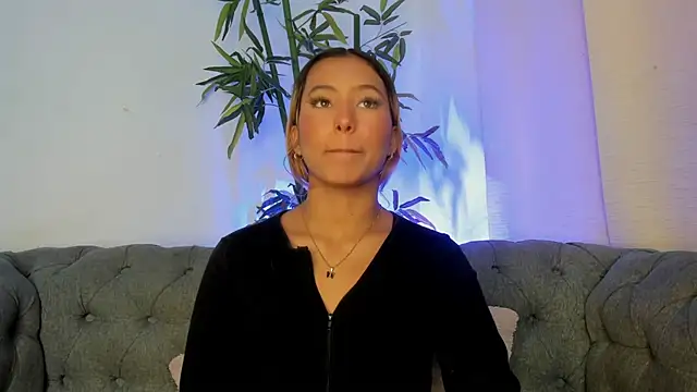 miranda villa online show from 12-15-25, 12:53