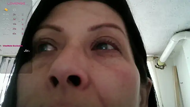 Snapshot of alixia81 chatting on 07-30-26, 01:43 alixia81 online show from 07-30-26, 01:43