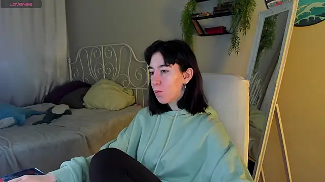 Belle Via online show from 01-18-25, 05:20