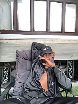 AaronCruz  online show from 02-21-25, 07:32