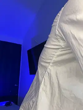 AaronCruz  online show from 10-01-25, 03:45