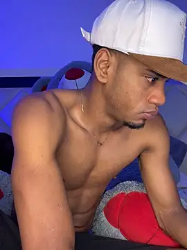 AaronCruz  online show from 10-15-25, 04:34